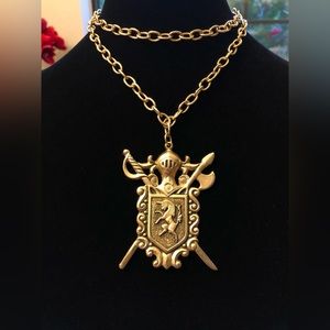 Rare Vintage Signed SWANK 1960s Large Coat of Arms Pendant in its Original Chain